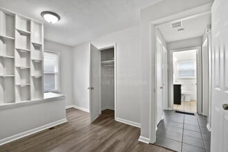 2404 Thomas Ave in Louisville, KY - Building Photo - Building Photo