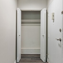 Croasdaile in Durham, NC - Foto de edificio - Building Photo