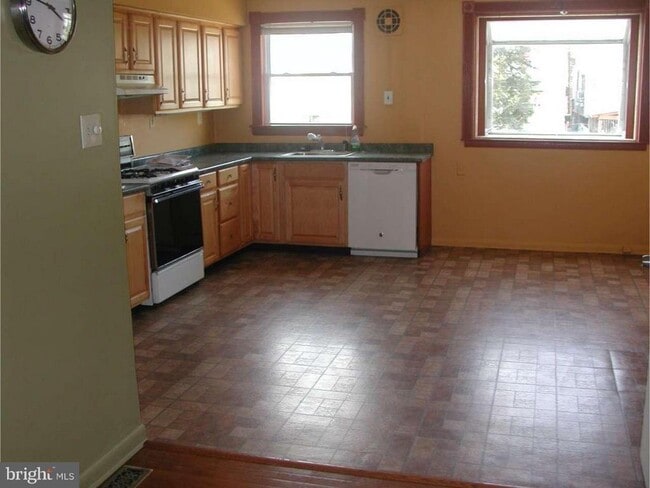 358 Krams Ave in Philadelphia, PA - Building Photo - Building Photo