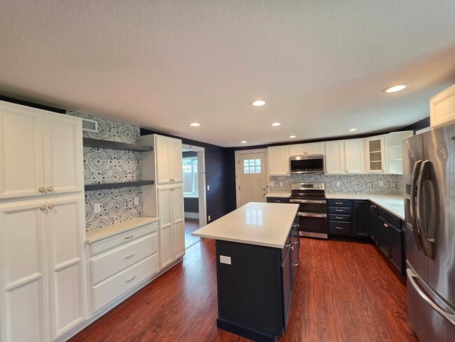 property at 417 Cottonwood Dr