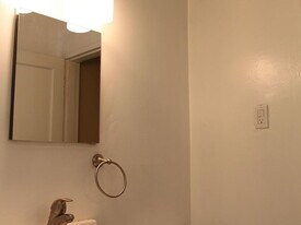 10417 Montrose Ave in Bethesda, MD - Building Photo