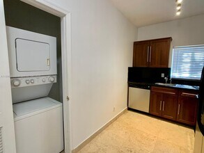 1500 Pennsylvania Ave in Miami Beach, FL - Building Photo - Building Photo