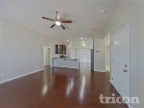 474 Finch Ln in Lexington, SC - Foto de edificio - Building Photo