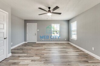 1819 Lea Crest Dr in Dallas, TX - Building Photo - Building Photo