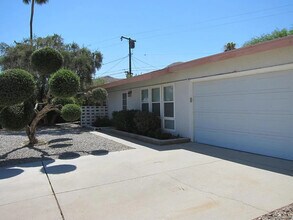 39220 Karen St in Cathedral City, CA - Building Photo - Building Photo