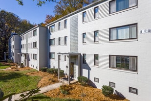 Parkway Gardens Apartments in Greenbelt, MD - Building Photo