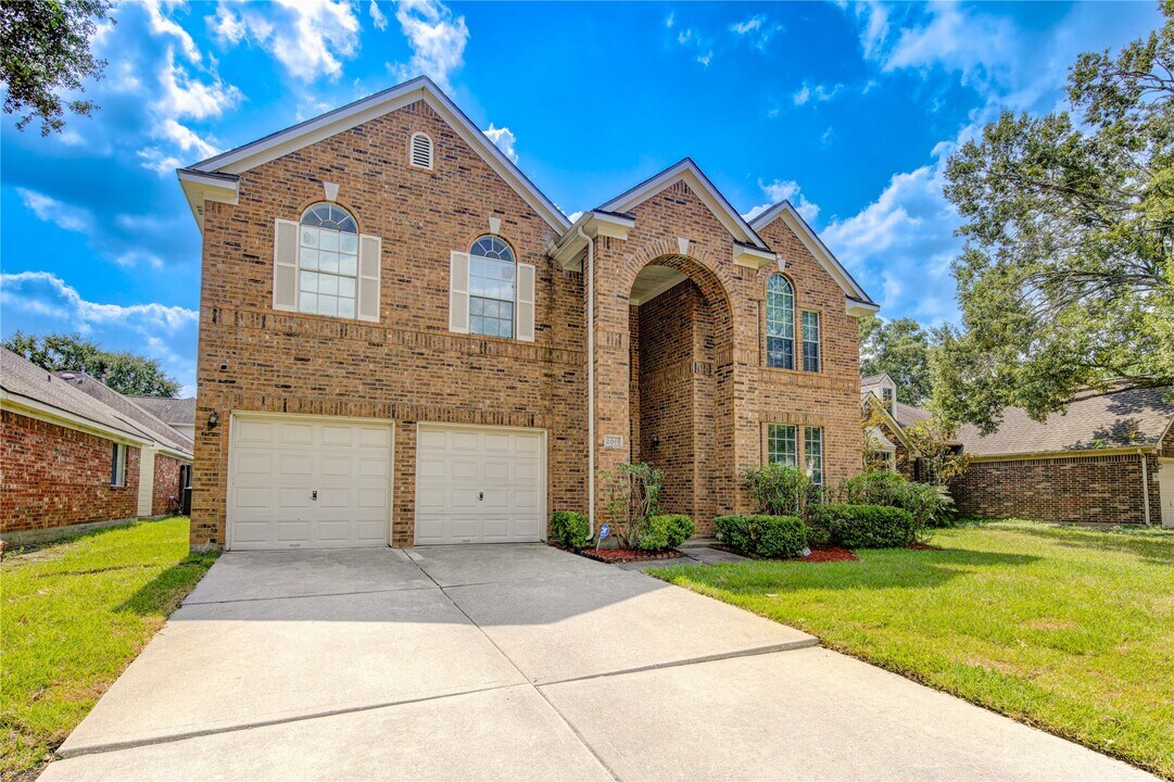 2011 Hickory Bay Ct in Katy, TX - Building Photo