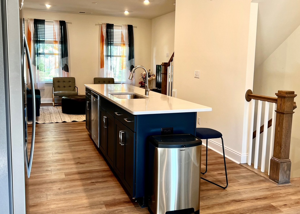 Room in Townhome on Judson Ave in Charlotte, NC - Building Photo