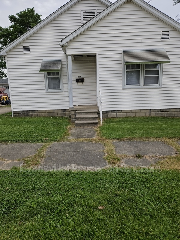 property at 120 S Seminary St