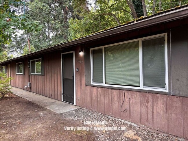 property at 2600 Onyx St