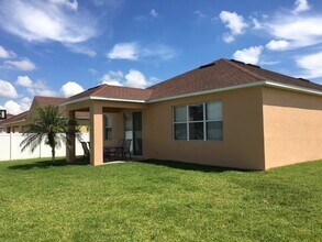 556 1st Cape Coral Dr in Winter Garden, FL - Building Photo - Building Photo