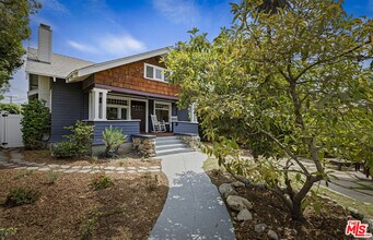 201 S Ave 55 in Los Angeles, CA - Building Photo - Building Photo