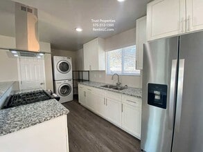 1877 Defiance Rd in Las Cruces, NM - Building Photo - Building Photo