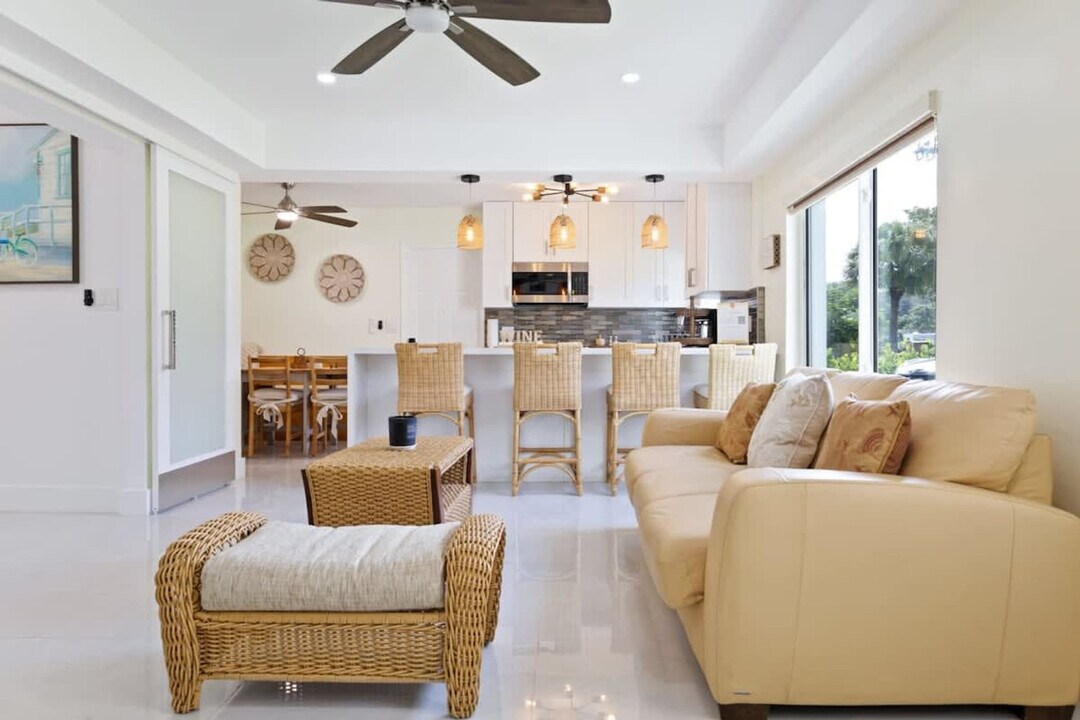 1100 SW 20th St-Unit -ID1044548P in Fort Lauderdale, FL - Building Photo
