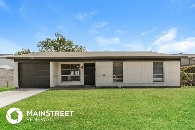 property at 224 Woodgrove St