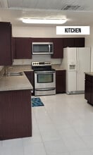 129 NE 5th St, Unit A in Deerfield Beach, FL - Building Photo - Building Photo