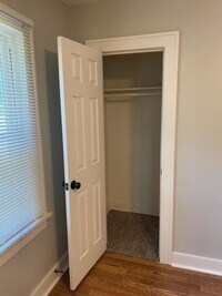 7740 Farrow Ave photo'