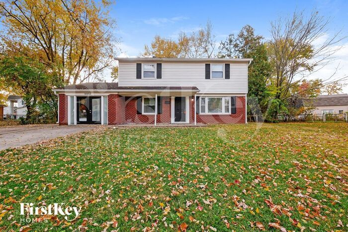 10153 Lawnhaven Dr in Indianapolis, IN - Building Photo