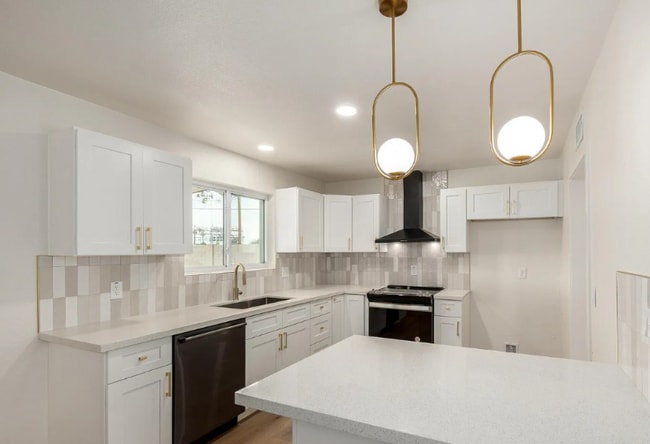 property at 3939 W Harmont Dr