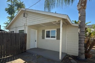32982 Maiden Ln in Lake Elsinore, CA - Building Photo