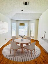 8137 Huddleston Ln in Austin, TX - Building Photo - Building Photo