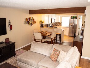 2605 Hatch Cir in Colorado Springs, CO - Building Photo - Building Photo