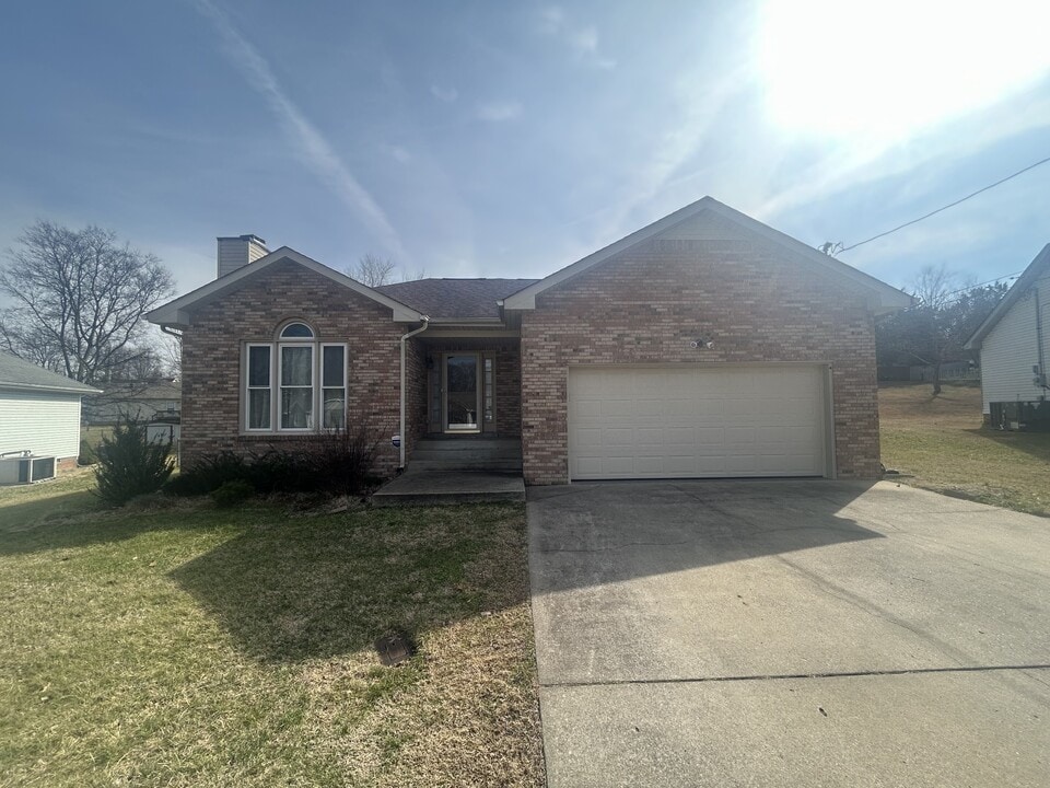 3128 Arrow Ln in Clarksville, TN - Building Photo