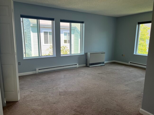 18 Ocean St, Unit 75 in South Portland, ME - Building Photo - Building Photo