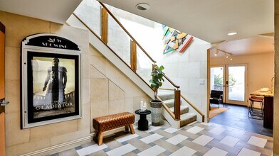 203 Frankfort Ave in Huntington Beach, CA - Building Photo - Building Photo