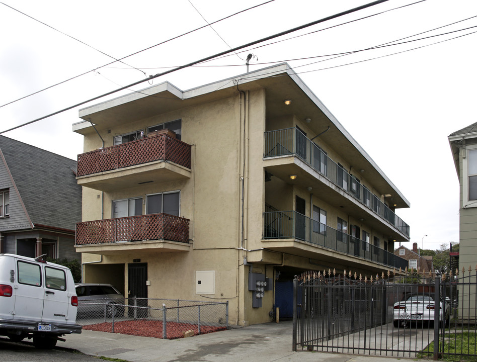 941 37th St in Oakland, CA - Foto de edificio