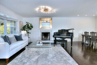 19 Woodchuck Ct in Norwalk, CT - Building Photo - Building Photo