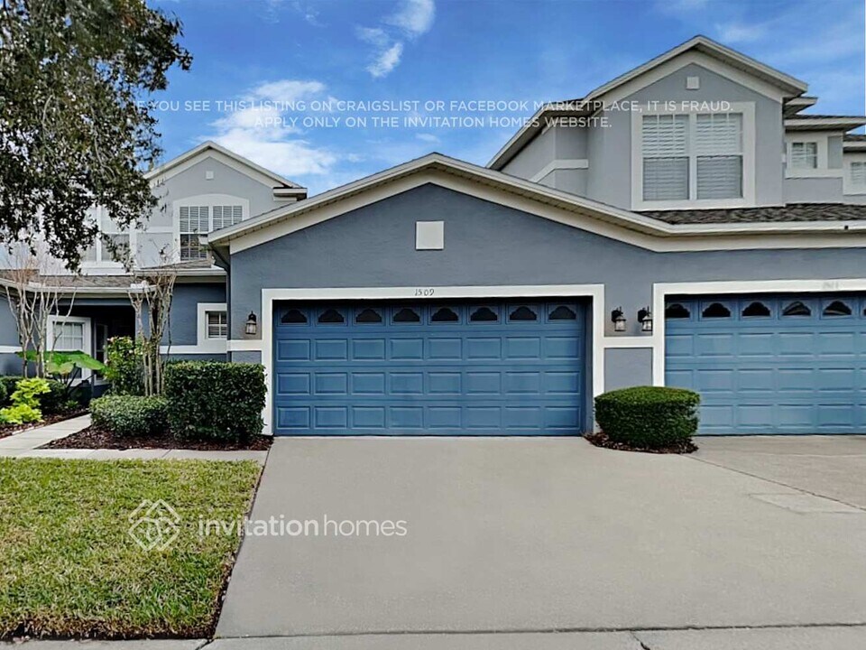 1509 Travertine Terrace in Sanford, FL - Foto de edificio