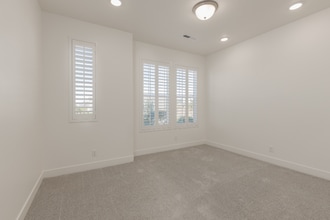 587 W Fire Sky Dr in Saint George, UT - Building Photo - Building Photo