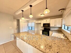 6824 E 95th St in Tulsa, OK - Building Photo - Building Photo