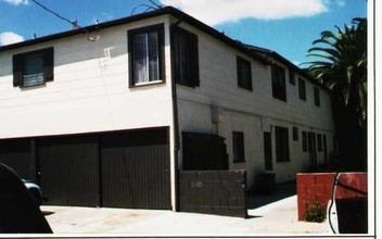 802-810 Arguello St in Redwood City, CA - Building Photo - Building Photo