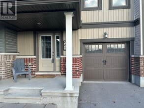 226 Halyard Way in Ottawa, ON - Building Photo - Building Photo