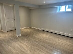 67 Yarwood St in Stratford, CT - Building Photo - Building Photo