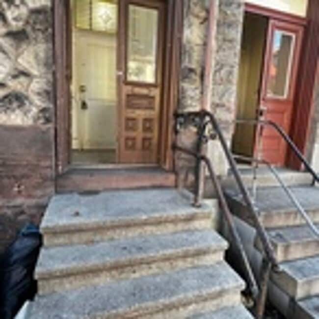 property at 137 S 9th St