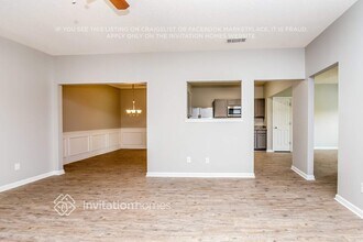 170 Stillwood Dr in Newnan, GA - Building Photo - Building Photo