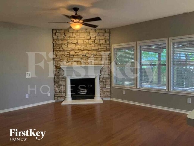 3512 Big Horn Trail in Denton, TX - Foto de edificio - Building Photo