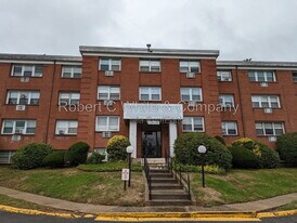 1730 State St in Hamden, CT - Building Photo