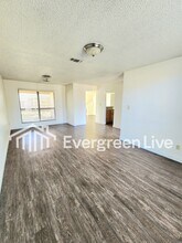 2143 Santa Clara Ct in Portales, NM - Building Photo - Building Photo