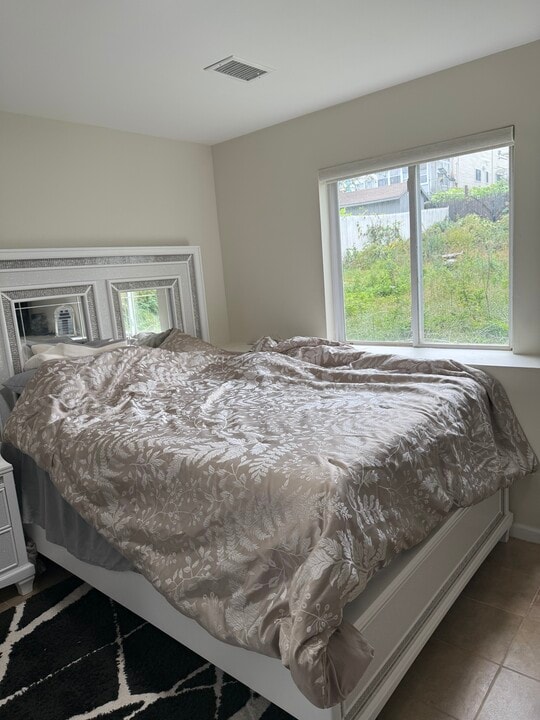 36 Mersereau Ave, Unit Floor 1 in Staten Island, NY - Building Photo