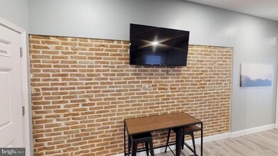 27 S Church St in West Chester, PA - Building Photo - Building Photo