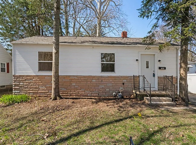 property at 705 S Webber St