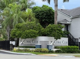 15067 SW 103rd Ter, Unit 14209 in Miami, FL - Building Photo