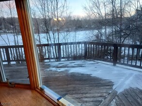 29 Lake Shore Rd W in Hardyston, NJ - Building Photo - Building Photo