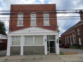 126 Main St in Windsor, NY - Building Photo