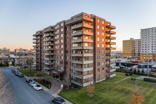 1500 Todd St in Montréal, QC - Building Photo