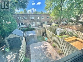 17 Curly Vineway in Toronto, ON - Building Photo